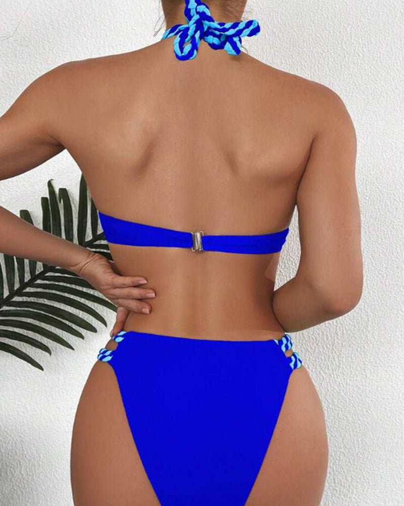 Conjunto de bikini con tirantes y bloques de color