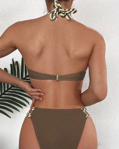 Conjunto de bikini con tirantes y bloques de color