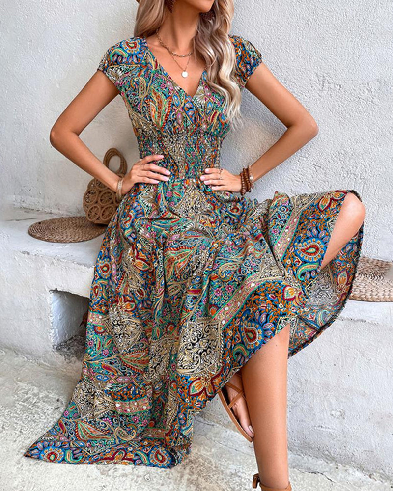 Elegante vestido con estampado vintage