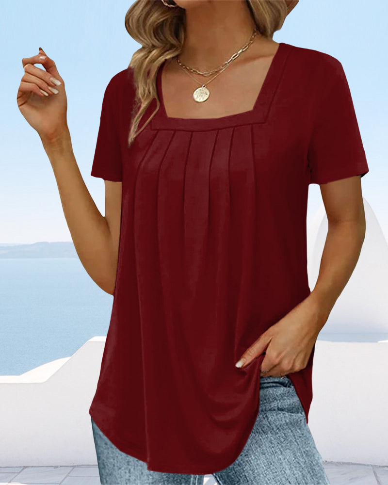 Solid color short sleeve t-shirt with square neckline