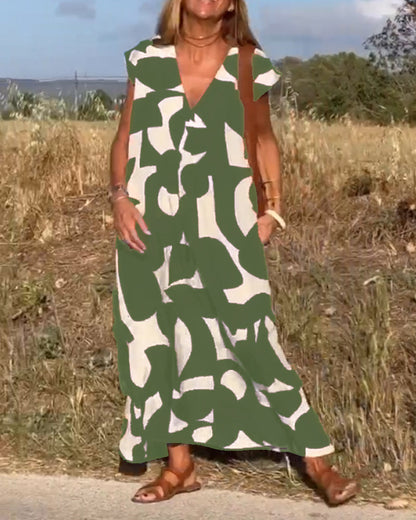 Vestido con estampado y escote en V