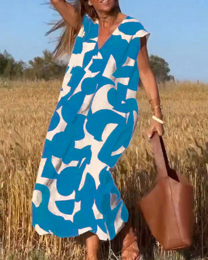 Vestido con estampado y escote en V