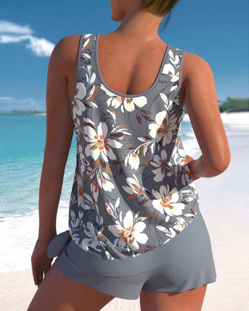 Tankini disponible en estilos y estampados informales